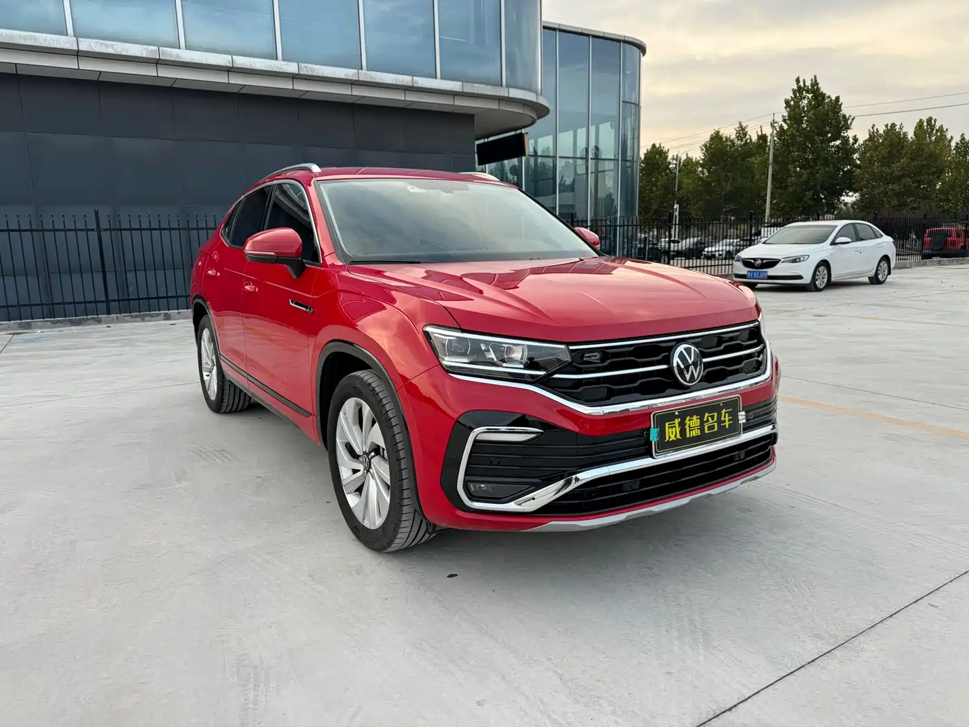 Volkswagen Tayron X 2020 330TSI 2WD Premium Smart Edition фото 3