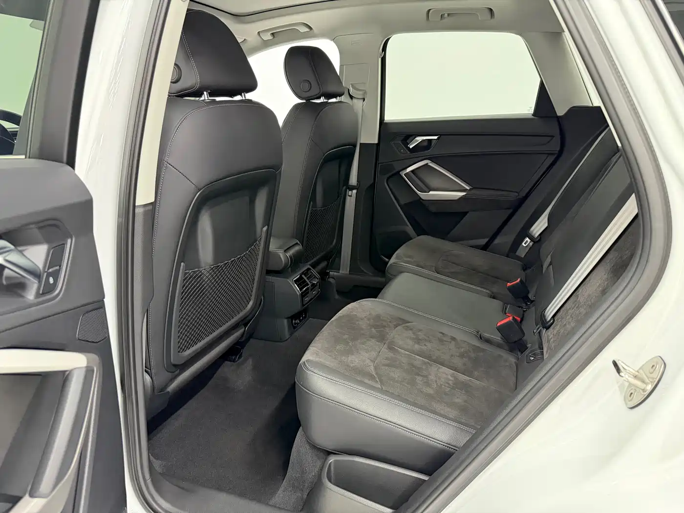 Audi Q3 2022 35 TFSI Fashion Dynamic фото 16