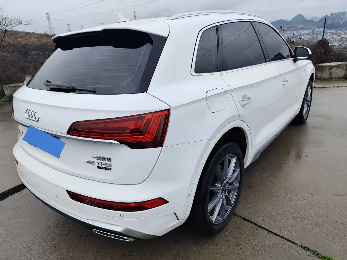 Audi Q5L 2022 Facelift 45T Luxury Dynamic фото 14
