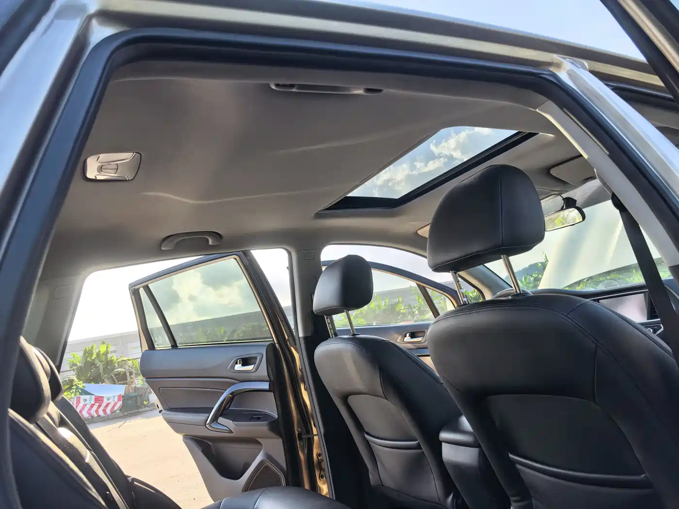 GAC Trumpchi GS4 2015 2015 200T G-DCT Luxury Edition