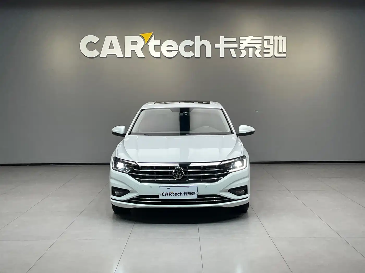 Volkswagen Sagitar 2021 280TSI DSG Luxury Smart Connect фото 2