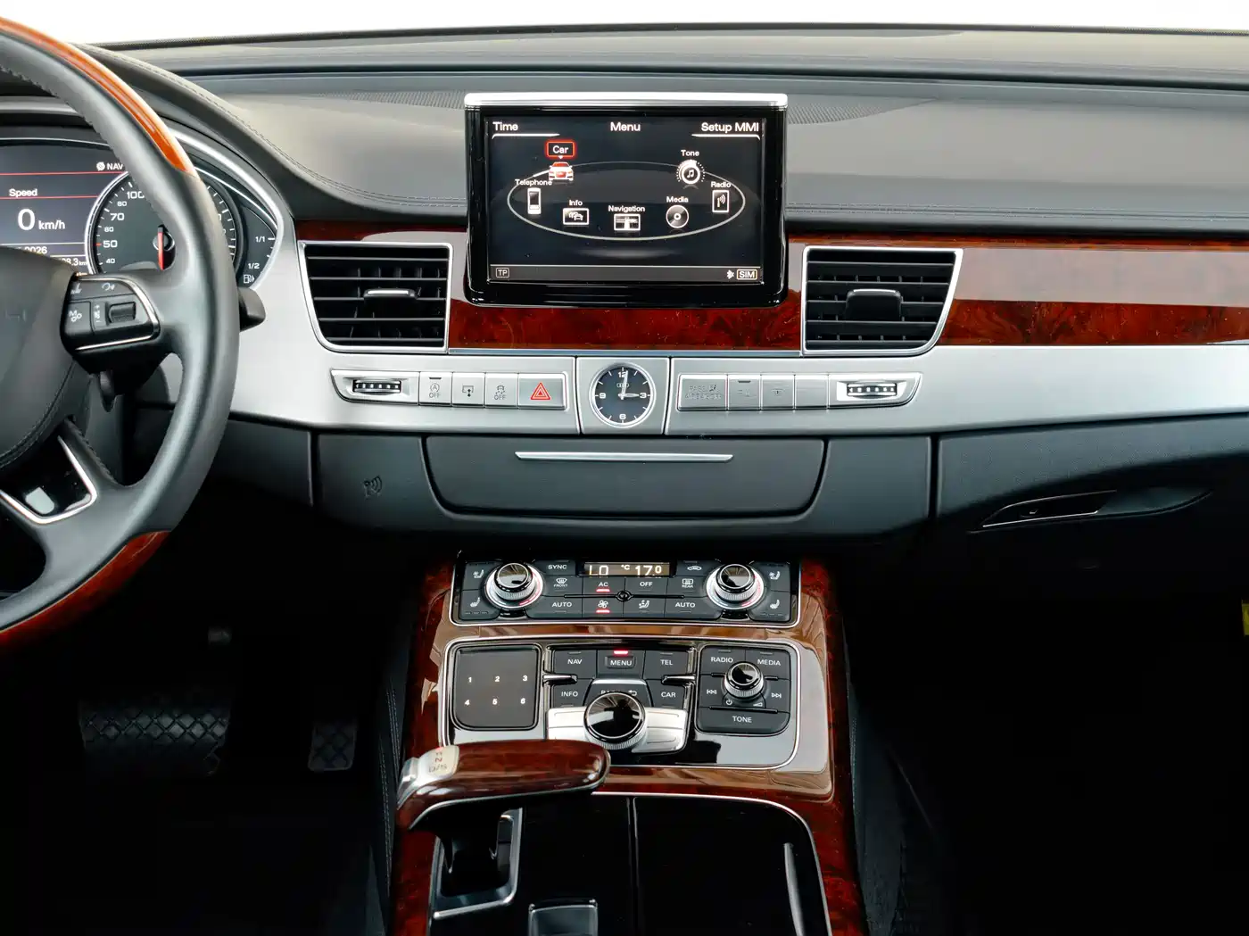 Audi A8 2012 A8L 6.3 FSI W12 quattro фото 14