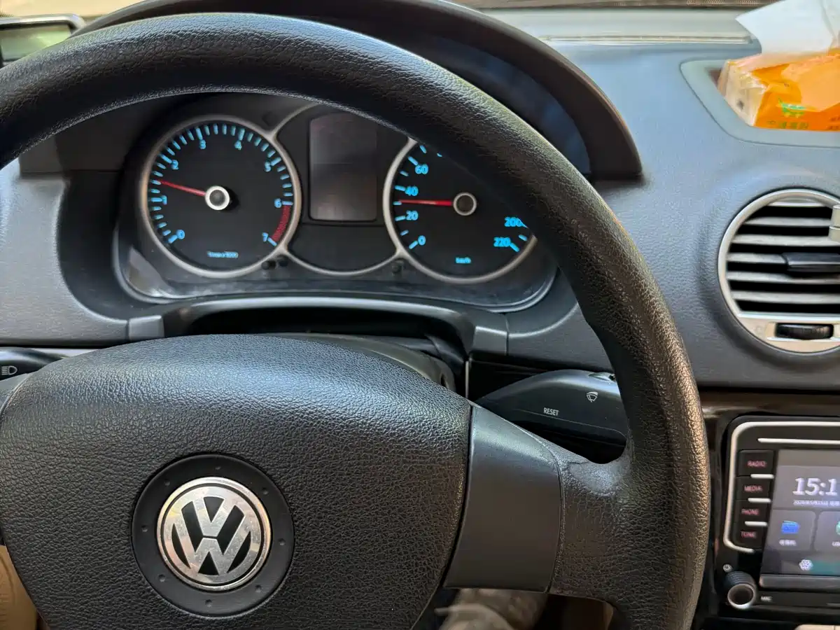 Volkswagen Lavida 2008 1.6L Automatic Elegance фото 13
