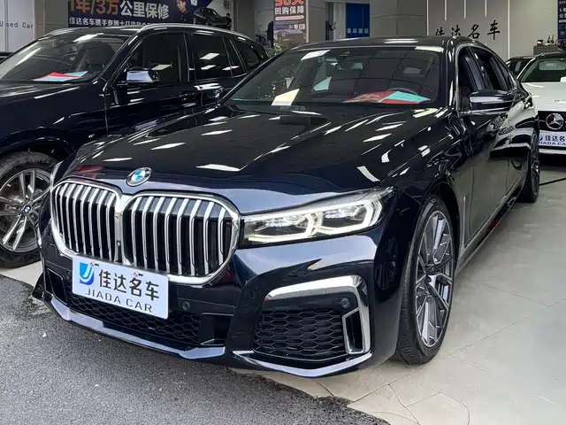 BMW 7 Series 2021 Model 740Li Leading M Sport Package — фото 1