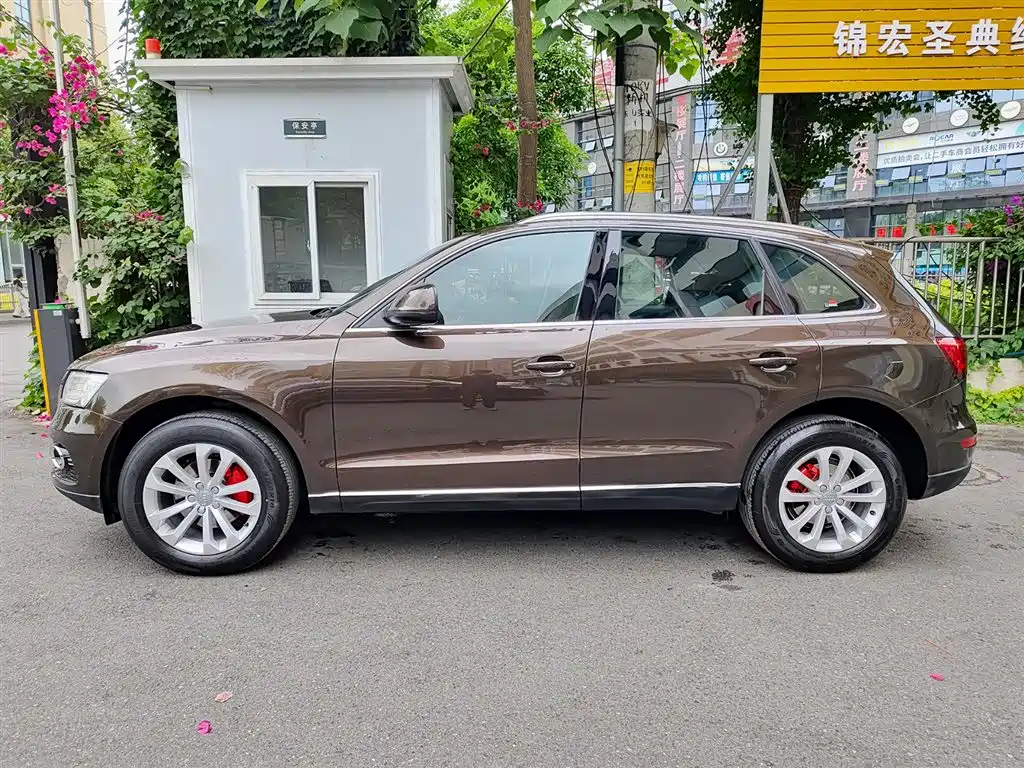 Audi Q5 2015 40 TFSI Technology фото 3
