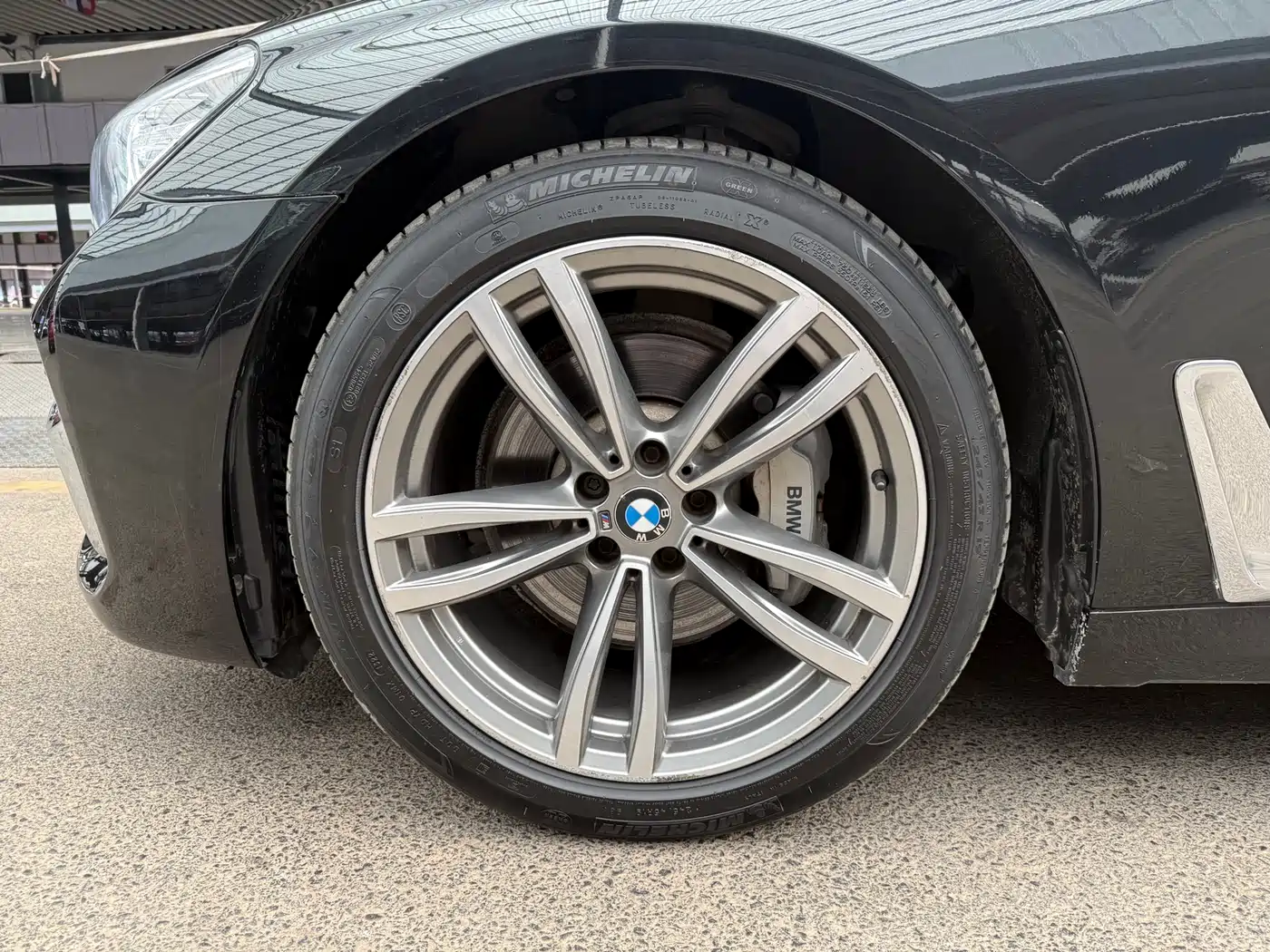BMW 7 Series 2018 730Li Leading Type M Sport Package фото 2