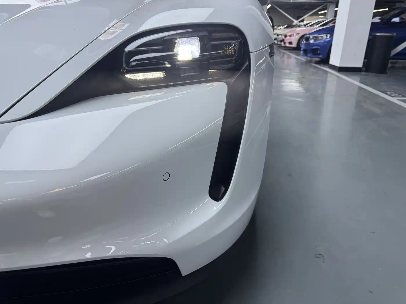 Porsche Taycan 2020 Taycan фото 12