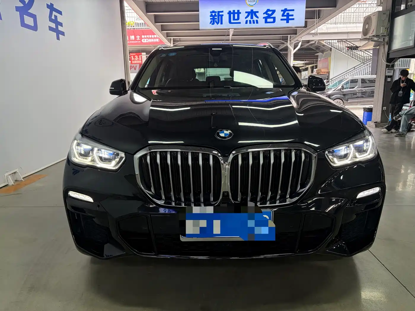 BMW X5 (Import) 2019 xDrive40i M Sport Package фото 2