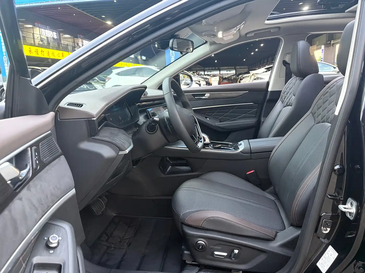 Dongfeng Aeolus Yixuan MAX 2021 2021 1.5T Super Cool Dad Edition