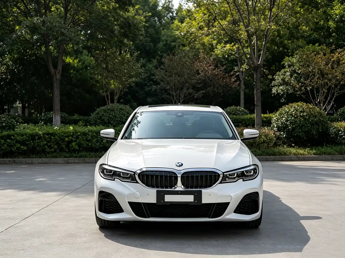 Photo 2 - BMW 3 Series
