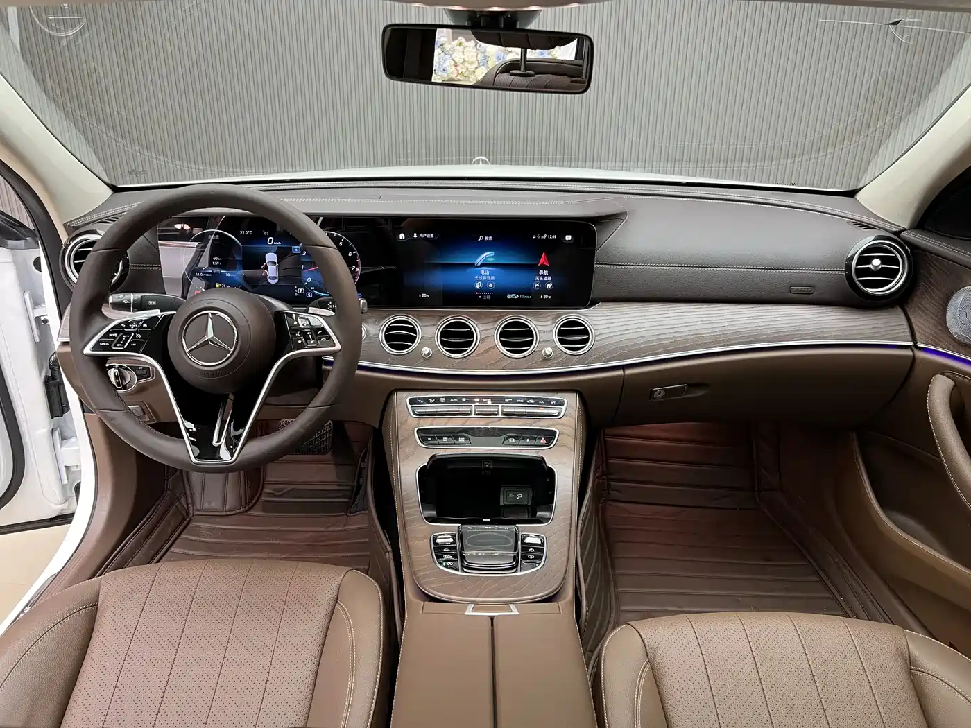 Mercedes-Benz E-Class 2021 E 300 L Luxury фото 4