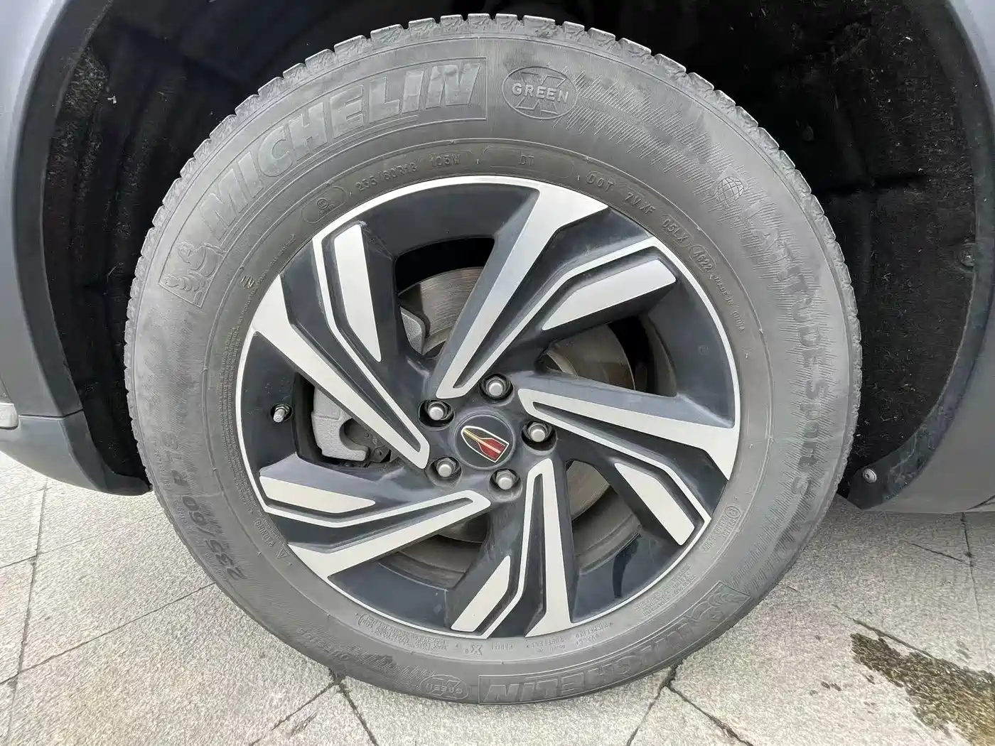 Hongqi HS5 2022 2.0T Smart Connect Premium Edition фото 14