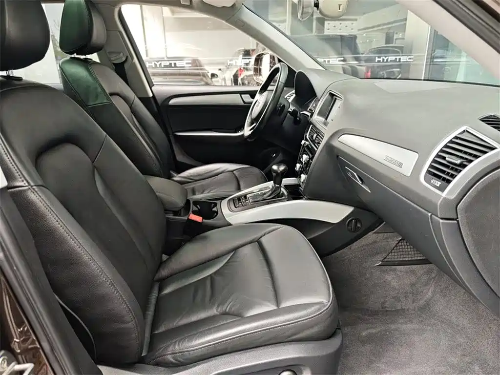 Audi Q5 2017 Plus 40 TFSI Technology фото 12