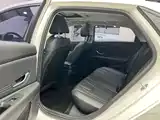 Фото 7 - Hyundai Elantra