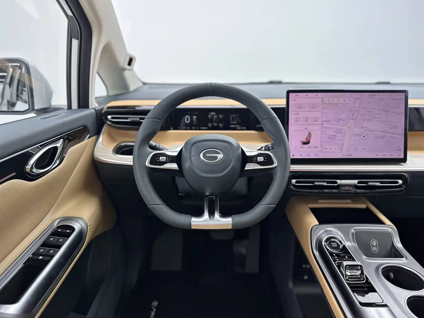 GAC Trumpchi Trumpchi E8 NEV 2024 150km Soaring Dragon Glory Edition фото 7