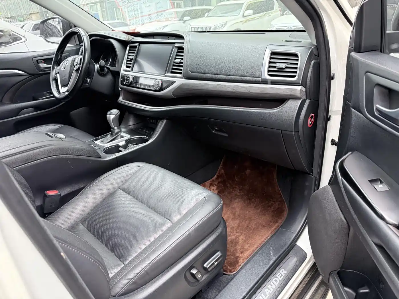 Toyota Highlander 2018 2.0T 4WD Ultimate 7-seater China VI фото 20