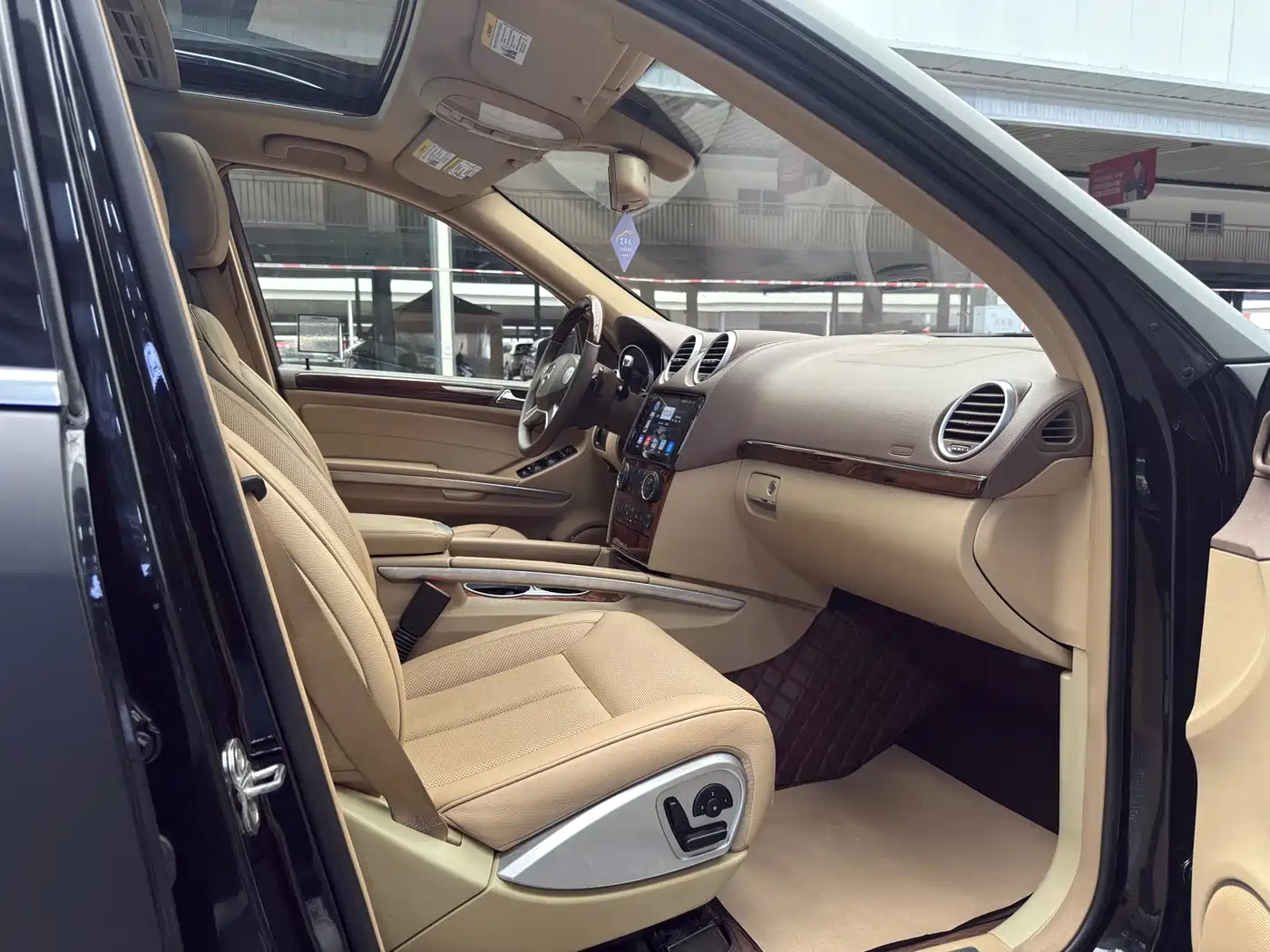 Mercedes-Benz GL-Class фото 20