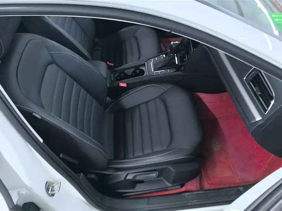 Volkswagen Lamando 2021 Facelift 280TSI DSG Comfort Edition фото 8