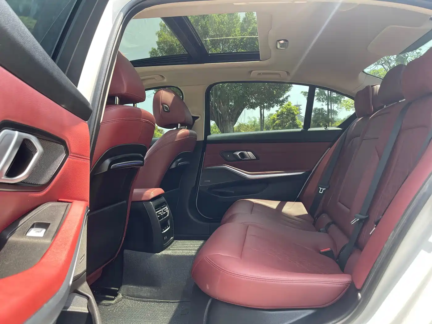 BMW 3 Series 2022 325Li M Sport Shadow Edition фото 8