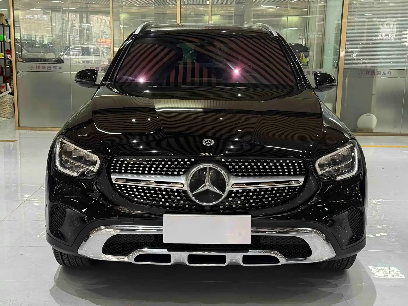 MERCEDES-BENZ GLC