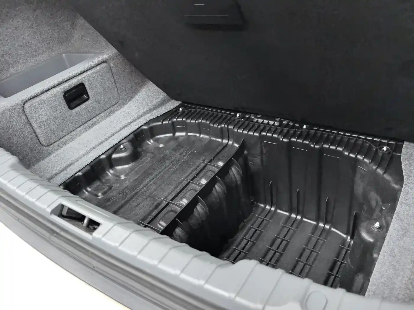 BMW 3 Series (Import) 2010 320i Luxury фото 13