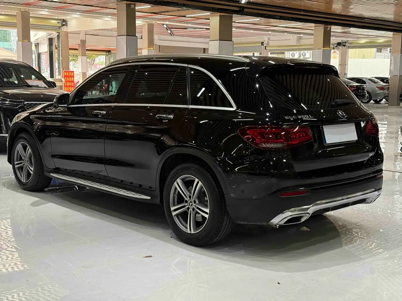 MERCEDES-BENZ GLC