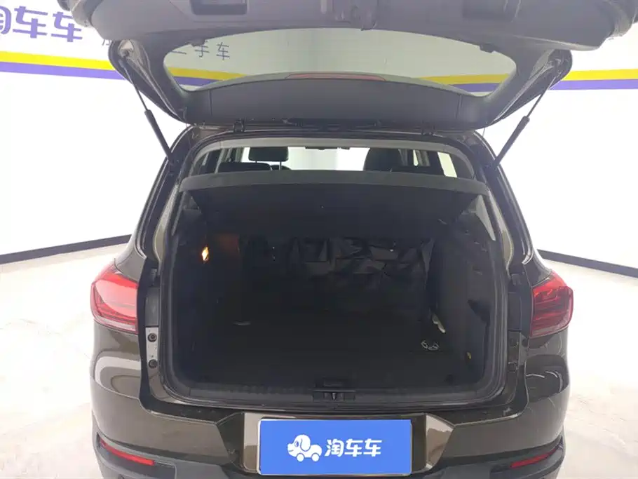 Volkswagen Tiguan 2015 1.8TSI Automatic 4WD Highline фото 4