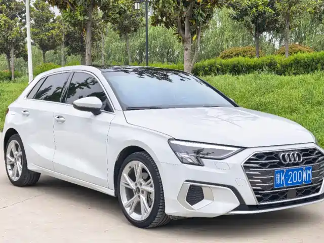 Audi A3 Sportback 35 TFSI, Стиль Спорт