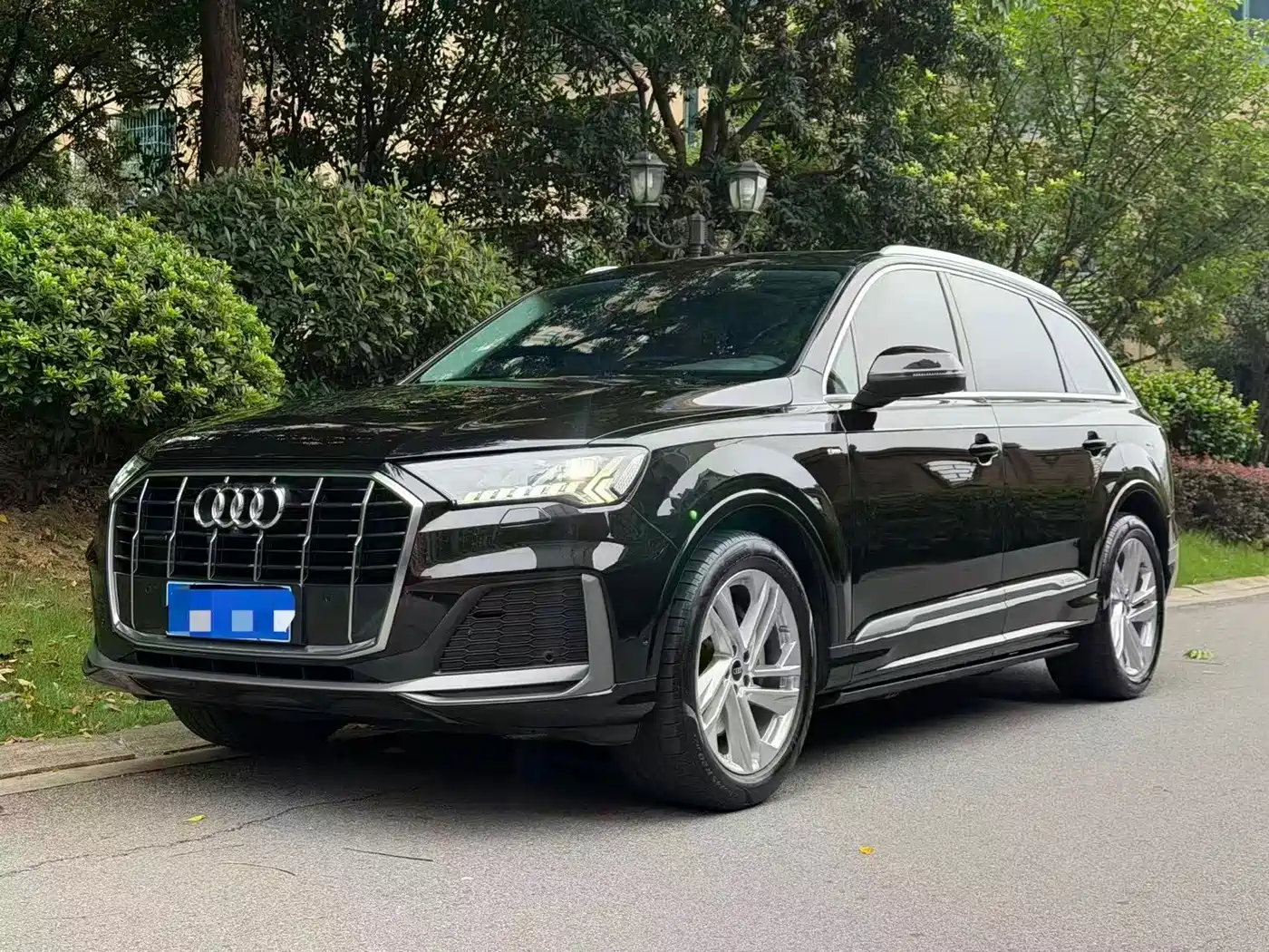Audi Q7 2024 2023 45 TFSI quattro S line Sport