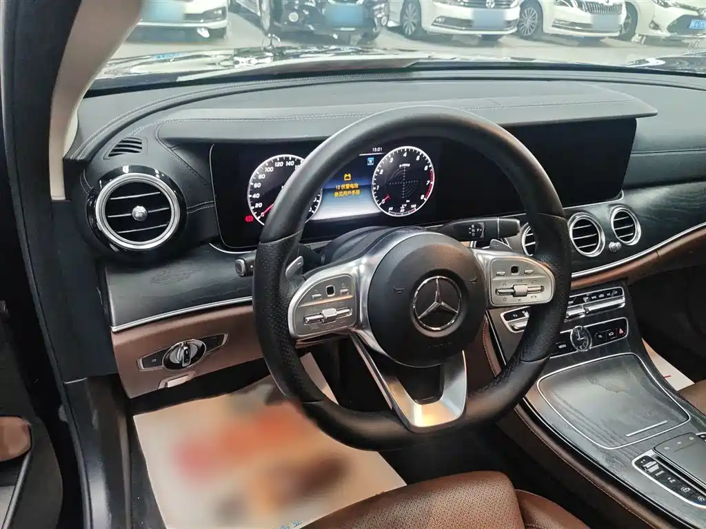 Mercedes-Benz E-Class 2019 E 200 L Sport 4MATIC фото 9