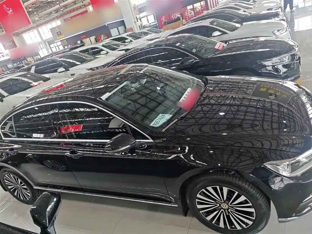 Volkswagen Magotan 2018 Facelift 380TSI DSG Luxury фото 4