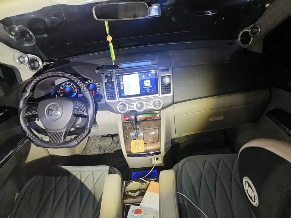 Mazda 8 2013 2013 2.5L Supreme Edition