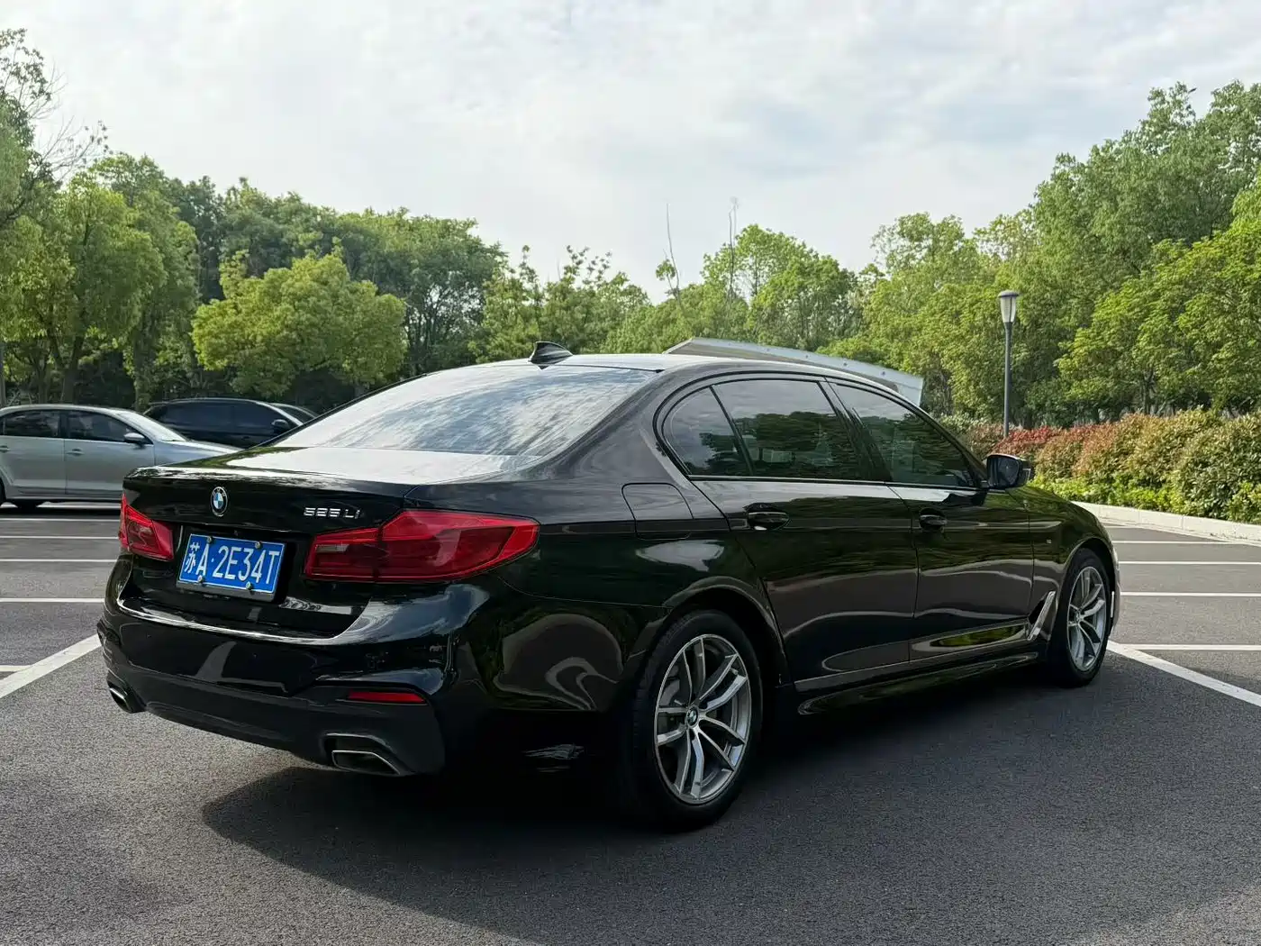 BMW 5 Series 2019 525Li M Sport Package фото 6