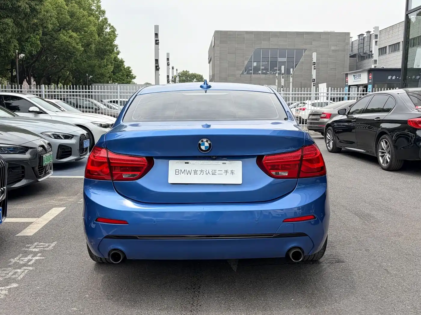 BMW 1 Series 2017 120i Design Package фото 16