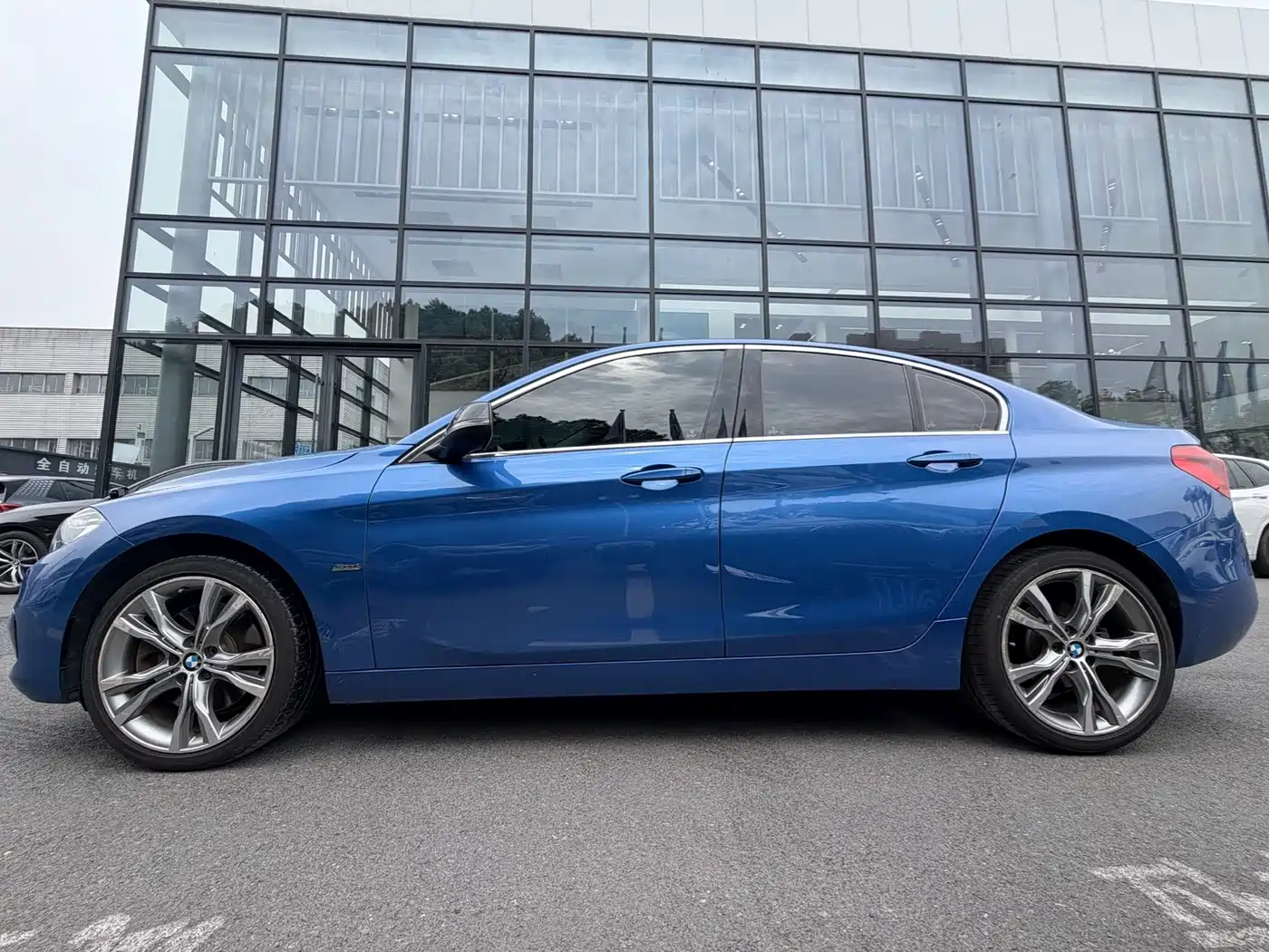 BMW 1 Series 2017 120i Design Package фото 4