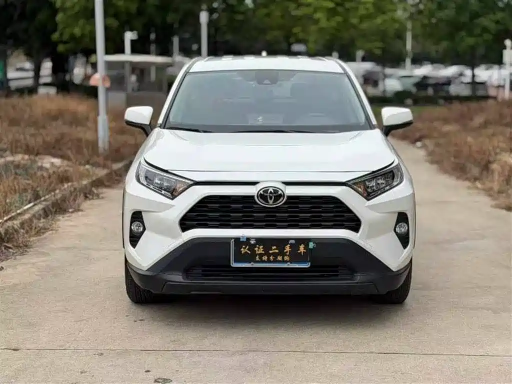 Toyota RAV4 Rongfang 2020 2.0L CVT 2WD Trend Edition фото 2