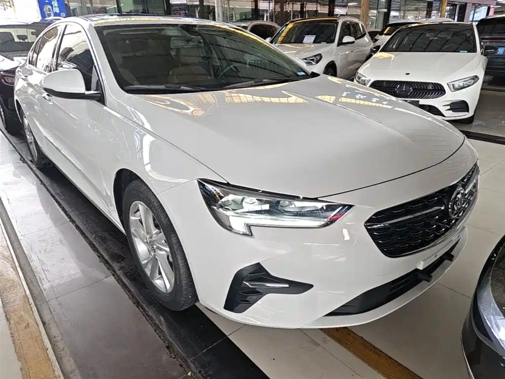 BUICK REGAL