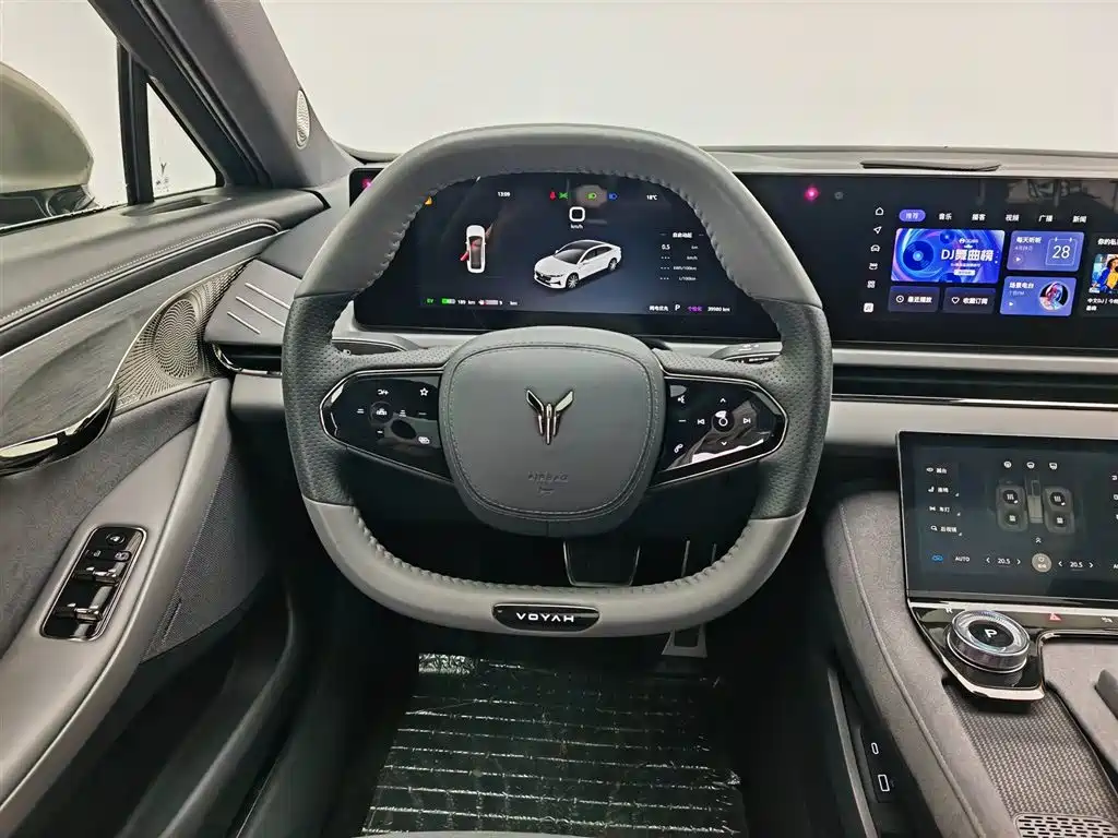 Voyah Auto VOYAH Zhuiguang 2024 PHEV AWD Ultra Long Range Flagship фото 11