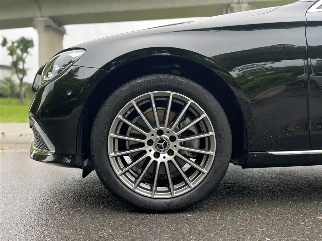 Mercedes-Benz E-Class 2023 Facelift E 260 L фото 9
