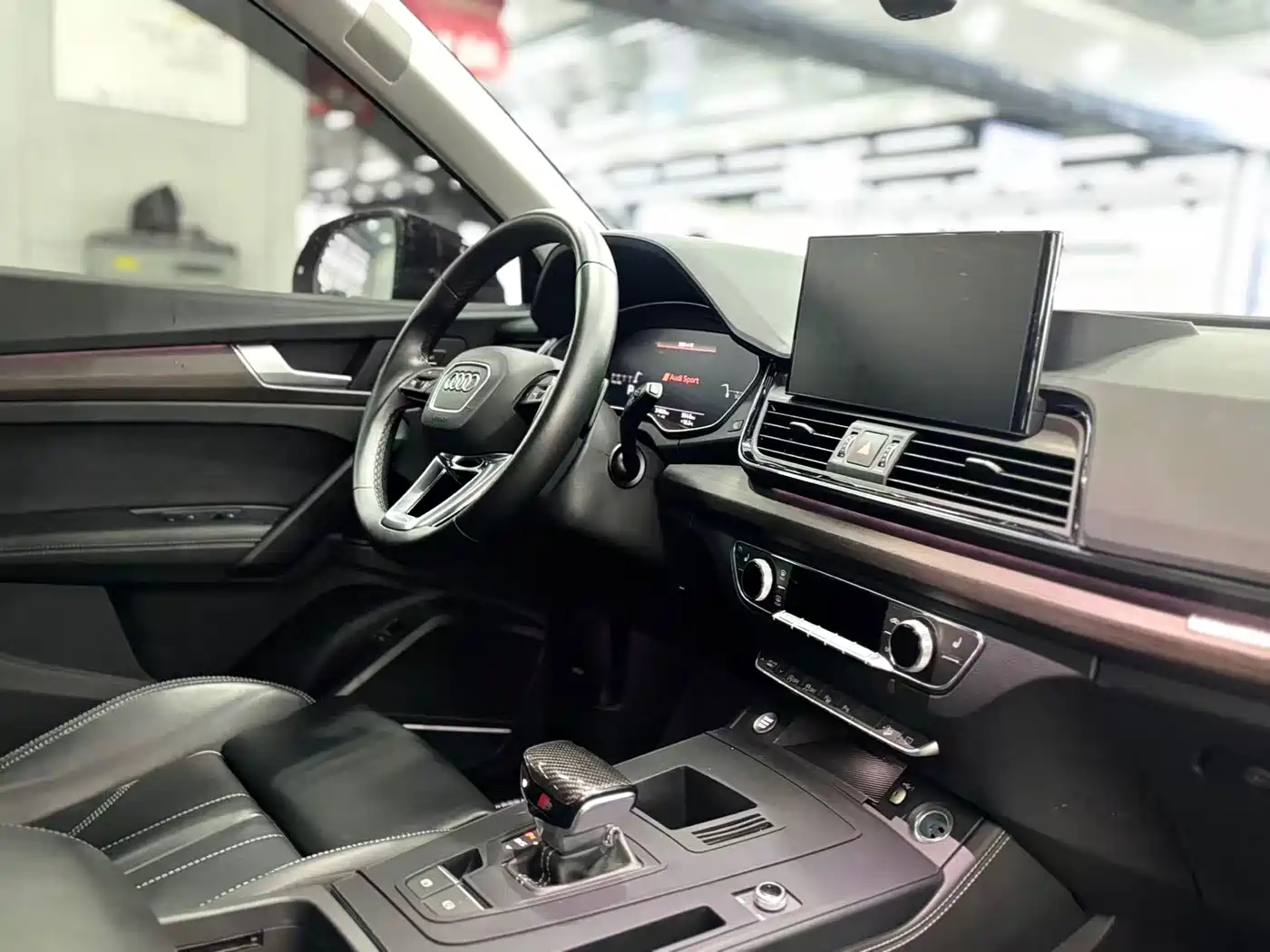 Audi Q5L 2023 45T Premium Dynamic фото 4