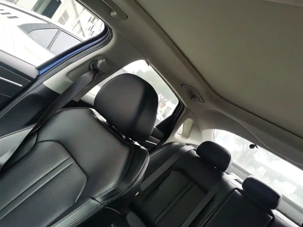 Kia K5 2020 270T CVVD Luxury Tech Version фото 18