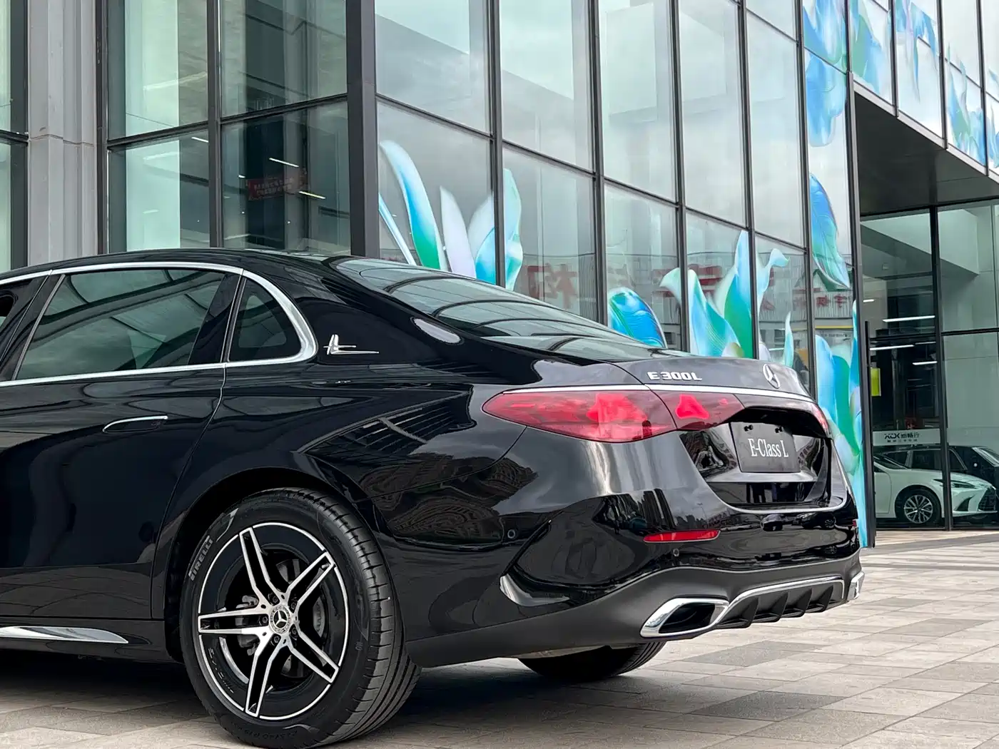 Mercedes-Benz E-Class 2024 Model E 300 L Luxury Sport фото 12