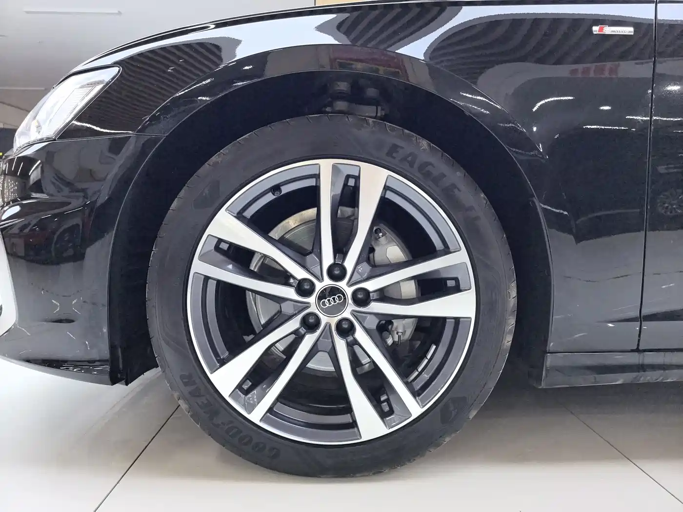 Audi A6L 2024 40 TFSI Luxury Elegance фото 17