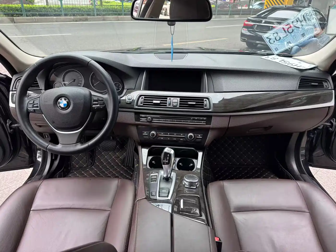 BMW 5 Series 2014 525Li Luxury Design Package фото 7