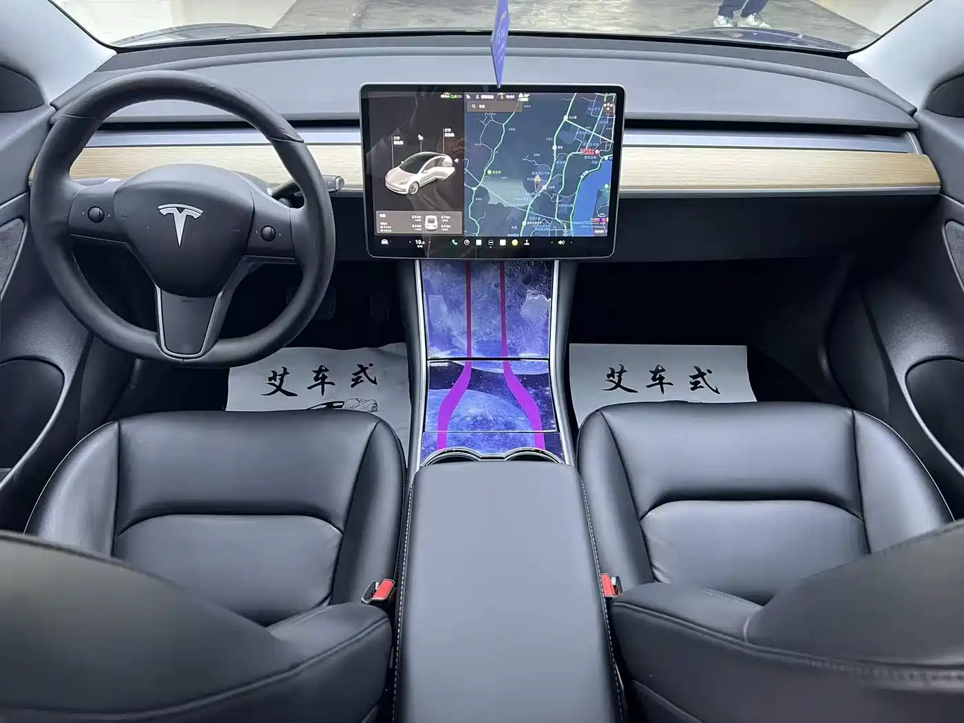 TESLA MODEL 3