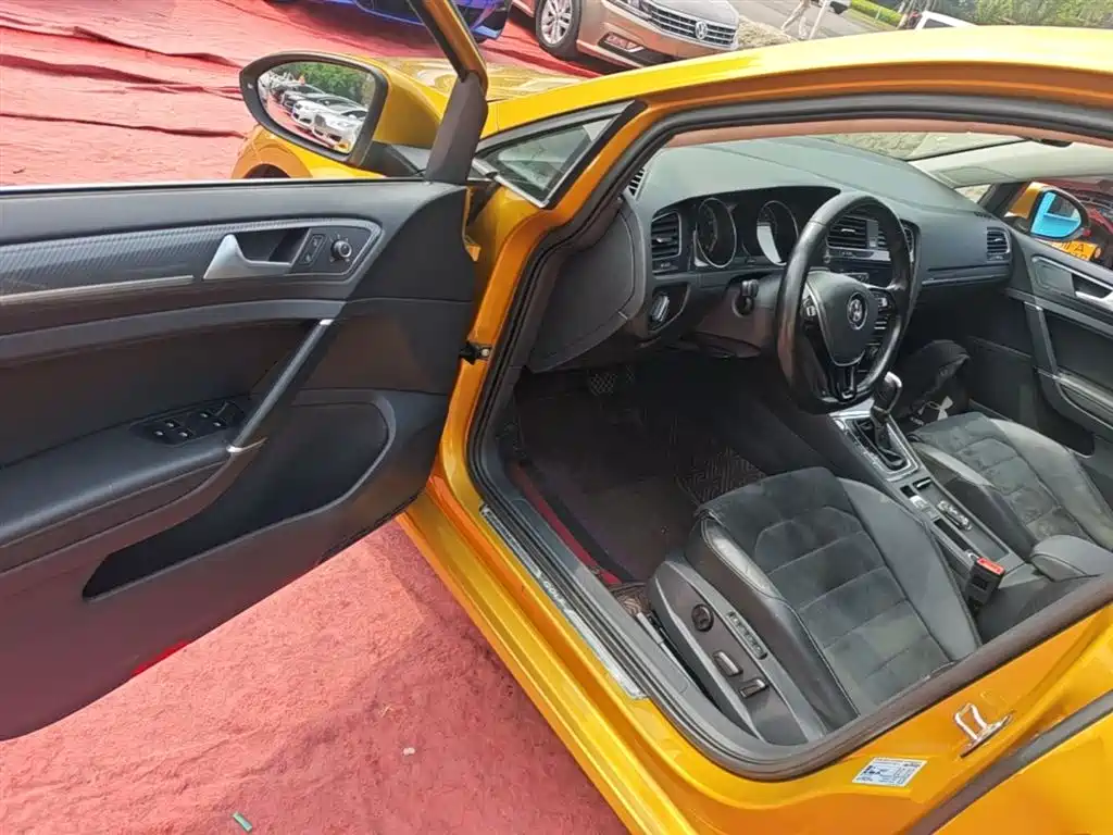 Volkswagen Golf 2019 280TSI DSG Luxury (China V) фото 16