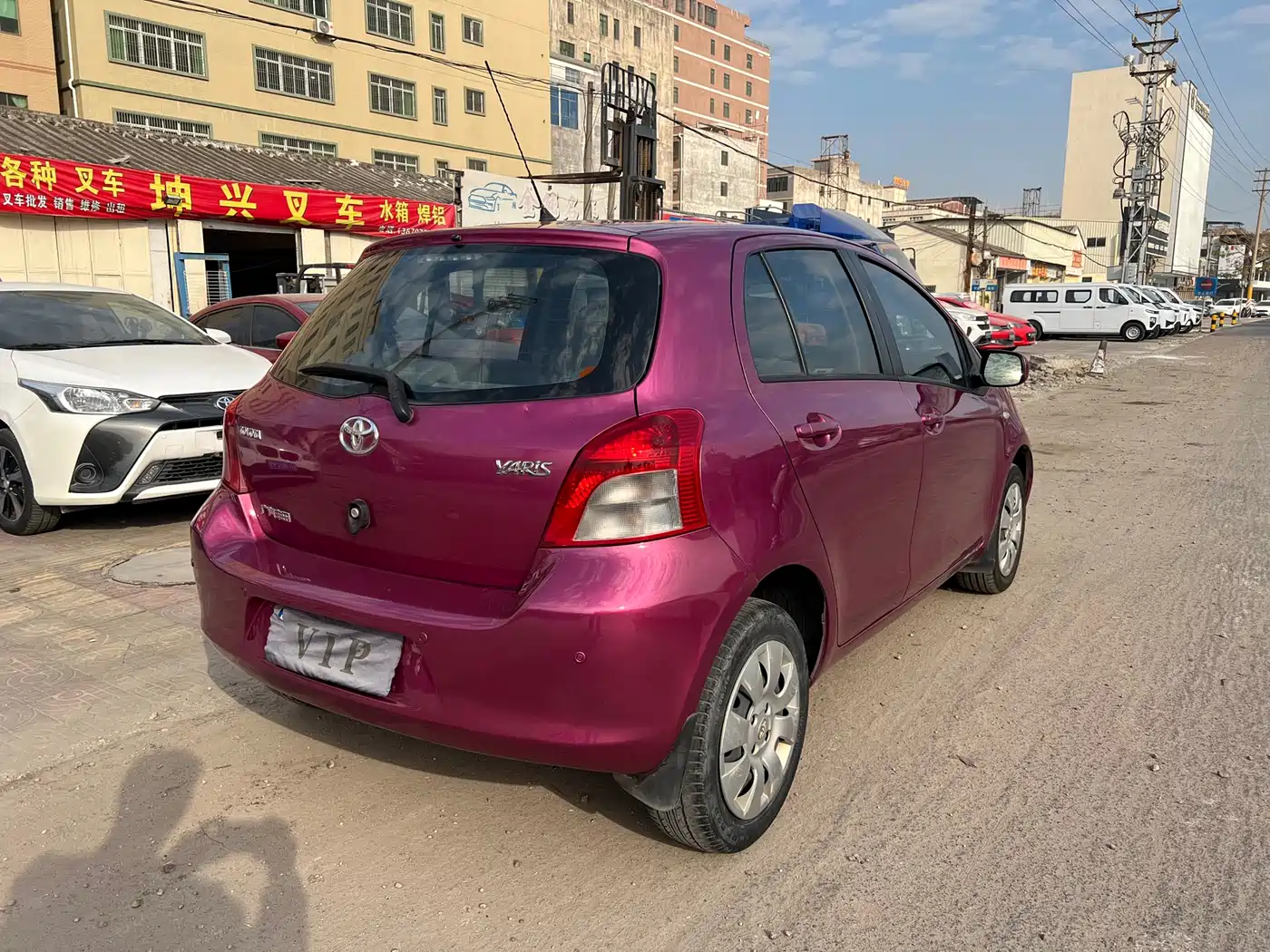 Toyota Yaris 2011 1.6E Auto Charm Edition фото 15