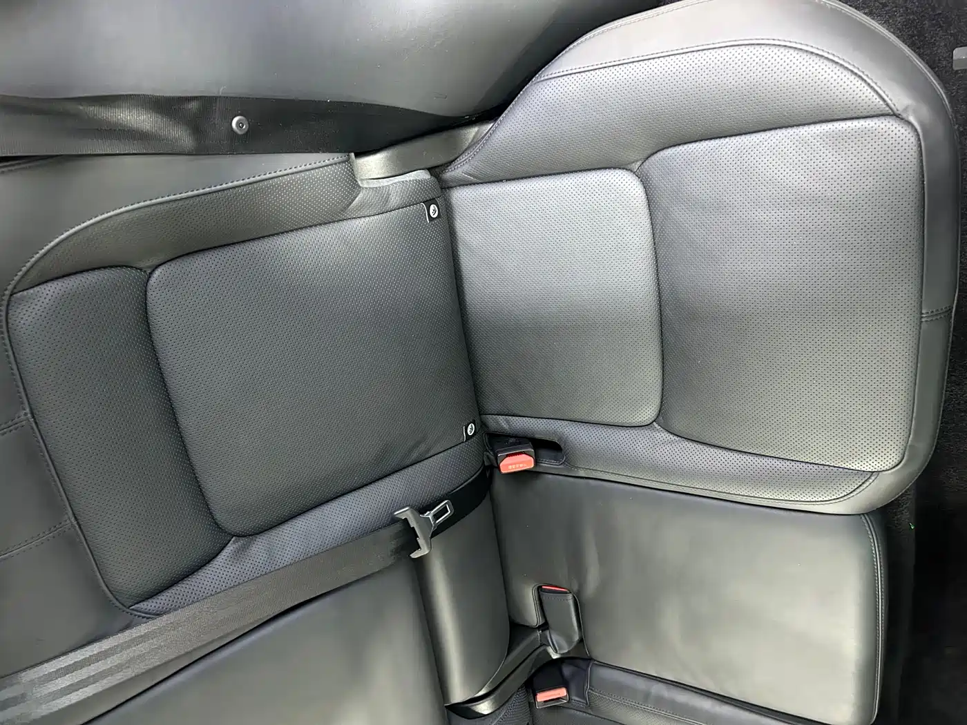 Land Rover Range Rover 2021 3.0 L6 Heritage Extended Classic Edition фото 37