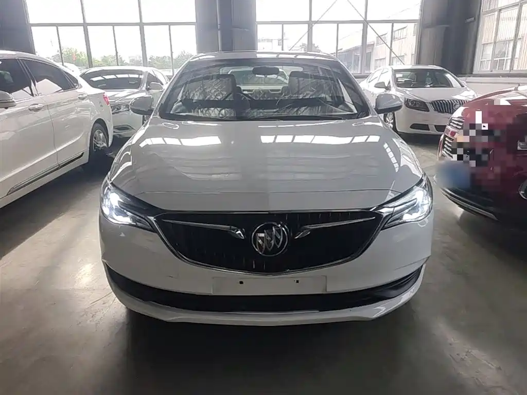 Buick Excelle 2021 Exemplar 1.5L Auto Elite фото 3