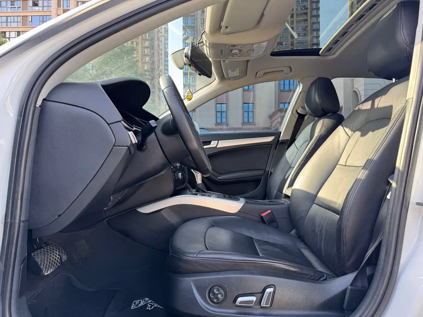 Audi A4L 2013 35 TFSI Automatic Standard фото 7